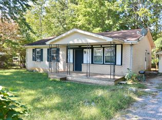 1504 Falcon Dr, Clarksville, TN 37042