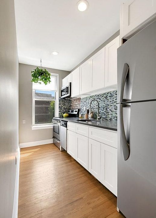 1st image of 147 Leonard St APT 5