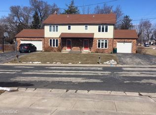 215 Sunnyview Ln, Marshall, WI 53559