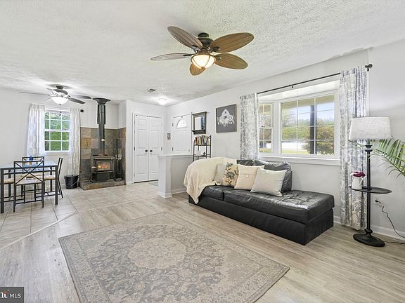 5th image of 39219 Birch Manor Dr