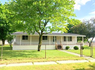 39 W Oak St, Sand Lake, MI 49343