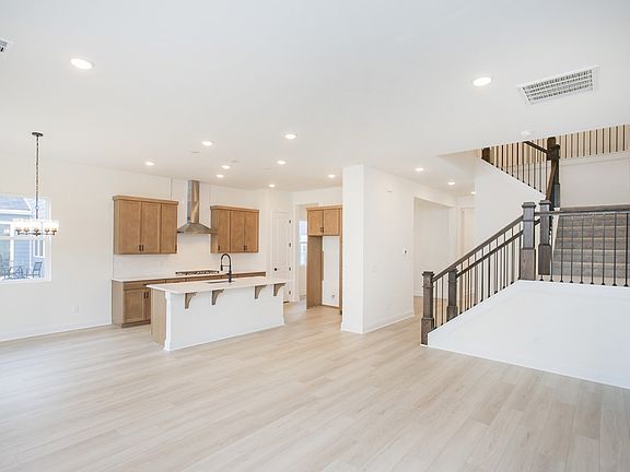 2nd image of 1735 Allwood Ave