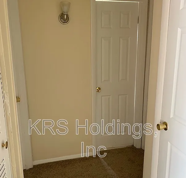 The Carlisle Apartments — Photo 27
