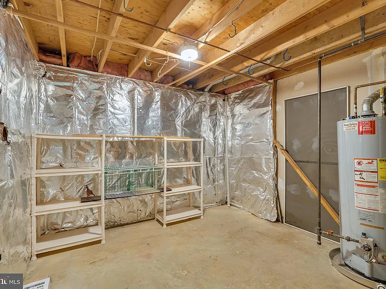 9902 Michael Schar Ct — Photo 35
