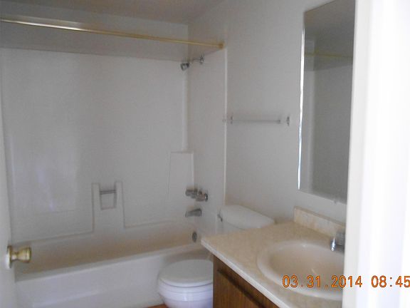 4th image of 2147 Enfield Cir APT B