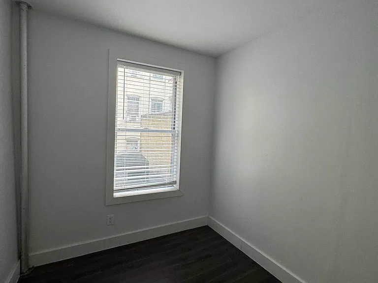 2228 Amsterdam Ave #2B — Photo 5