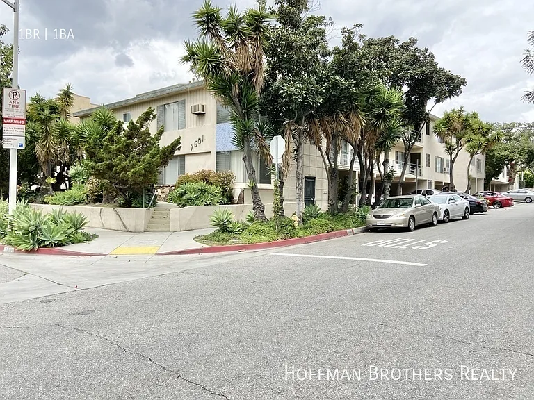 1159 N Curson Ave #2 — Photo 12