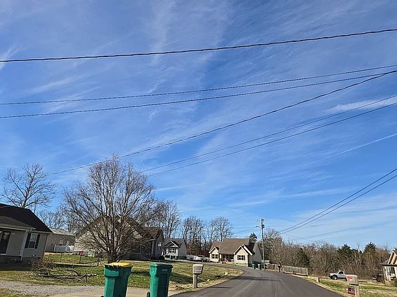 5th image of 195 Southview Dr