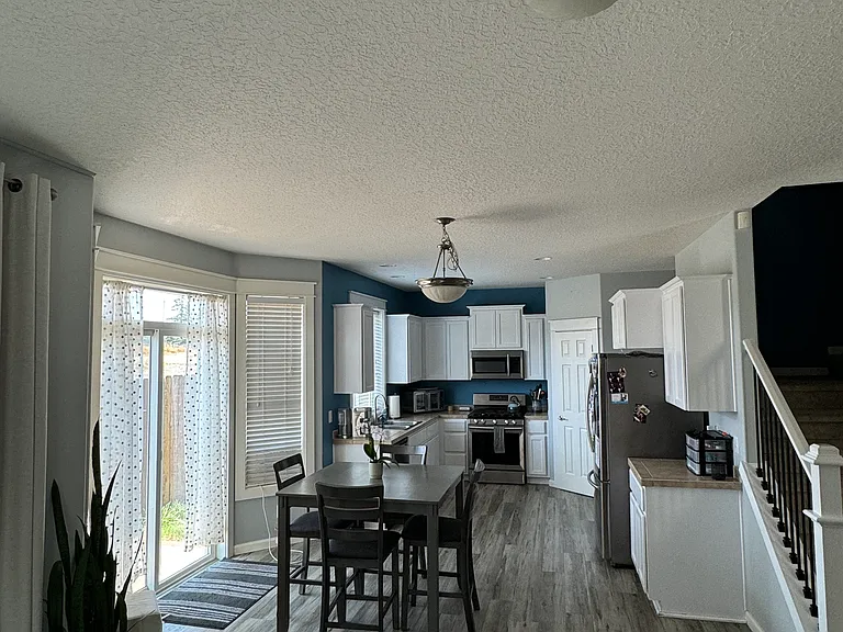 17202 NE 13th Ave — Photo 3