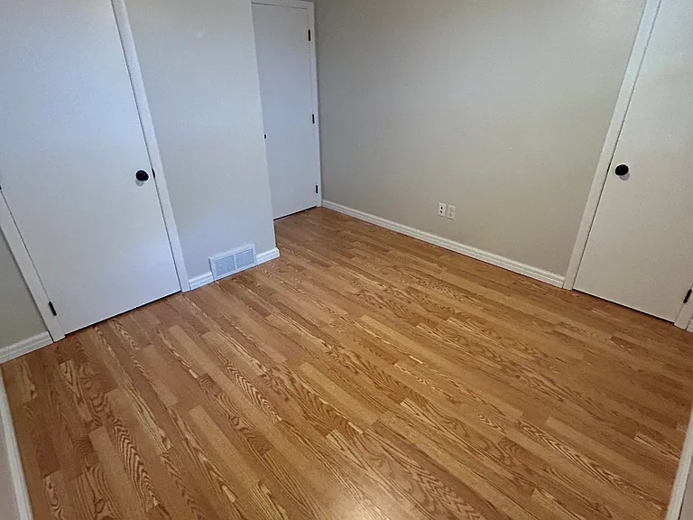 136 Gwynn St — Photo 5