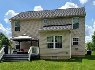 2686 Oak Trace Ct, Dayton, OH 45431
