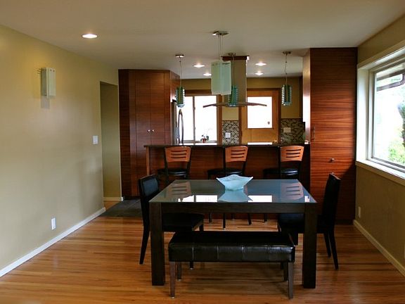 Dining area with built in's