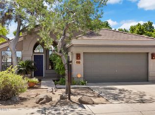 2121 E Menadota Dr, Phoenix, AZ 85024