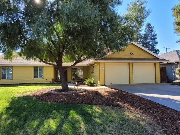 2517 E Howard Avenue, Visalia, CA 93292