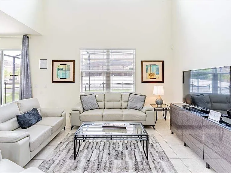 Dharma Cir — Photo 8