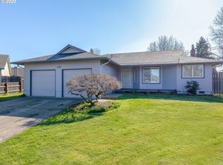 1040 Neptune Ct SE, Salem, OR