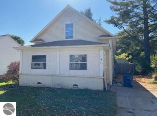 714 Lincoln St, Cadillac, MI 49601