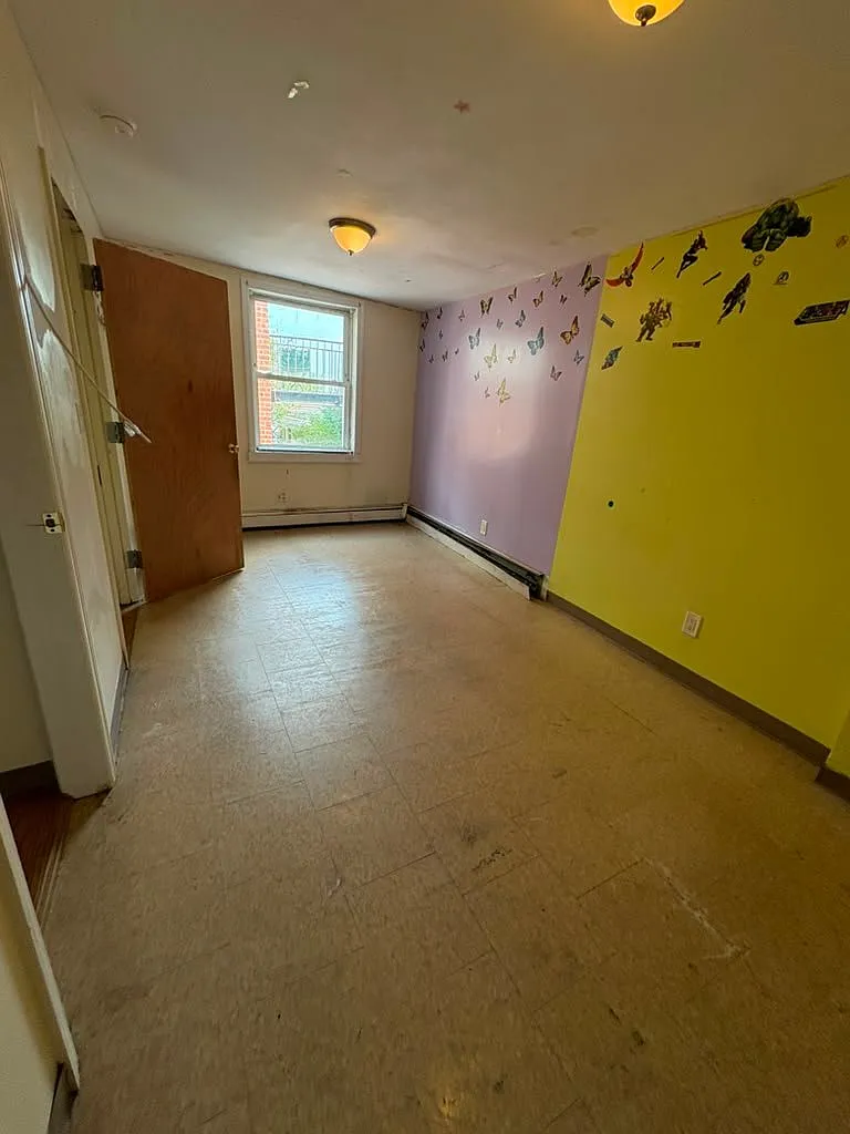 2 bed, 1.0 bath, $2,600 — Photo 3