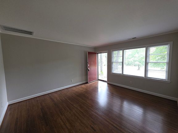 2nd image of 3818 Winfield Dr