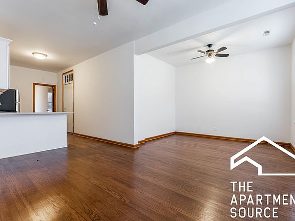 4th image of 4205 N Oakley Ave