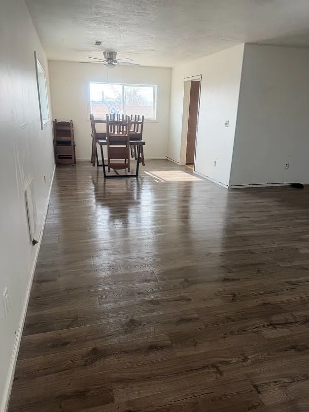 301 Budd Ave C - 1 — Photo 3
