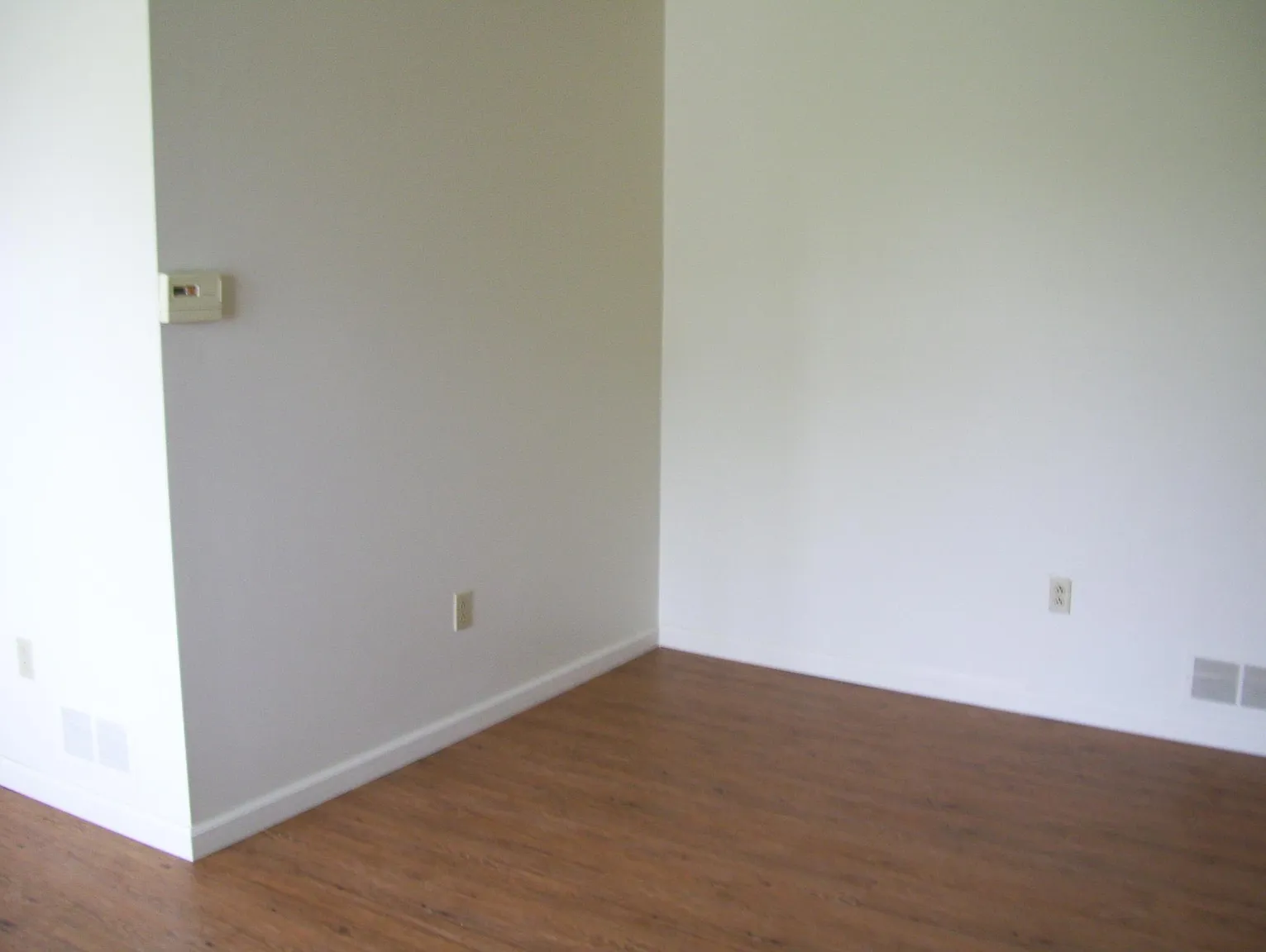 5398 Main St APT 10 photo 1
