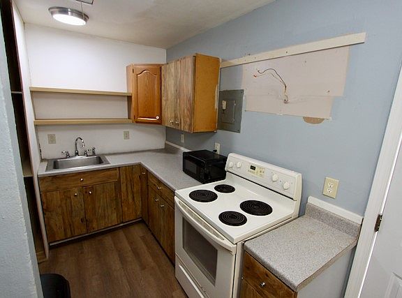 4th image of 4624 Waymire Ave