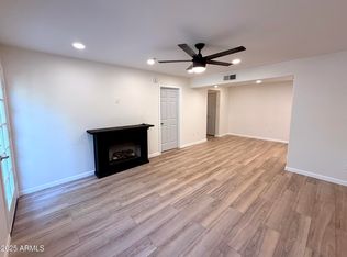 9990 N Scottsdale Rd APT 1018, Paradise Valley, AZ 85253