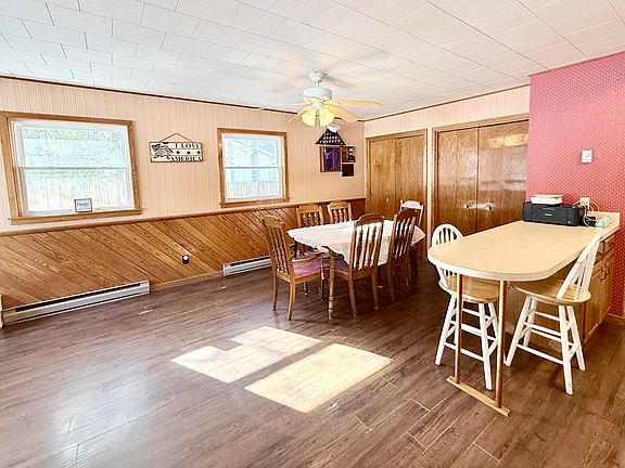 4th image of 6 Quaker Mountain Rd