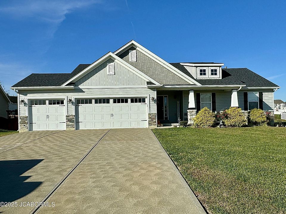 1st image of 140 Hidden Mill Ct