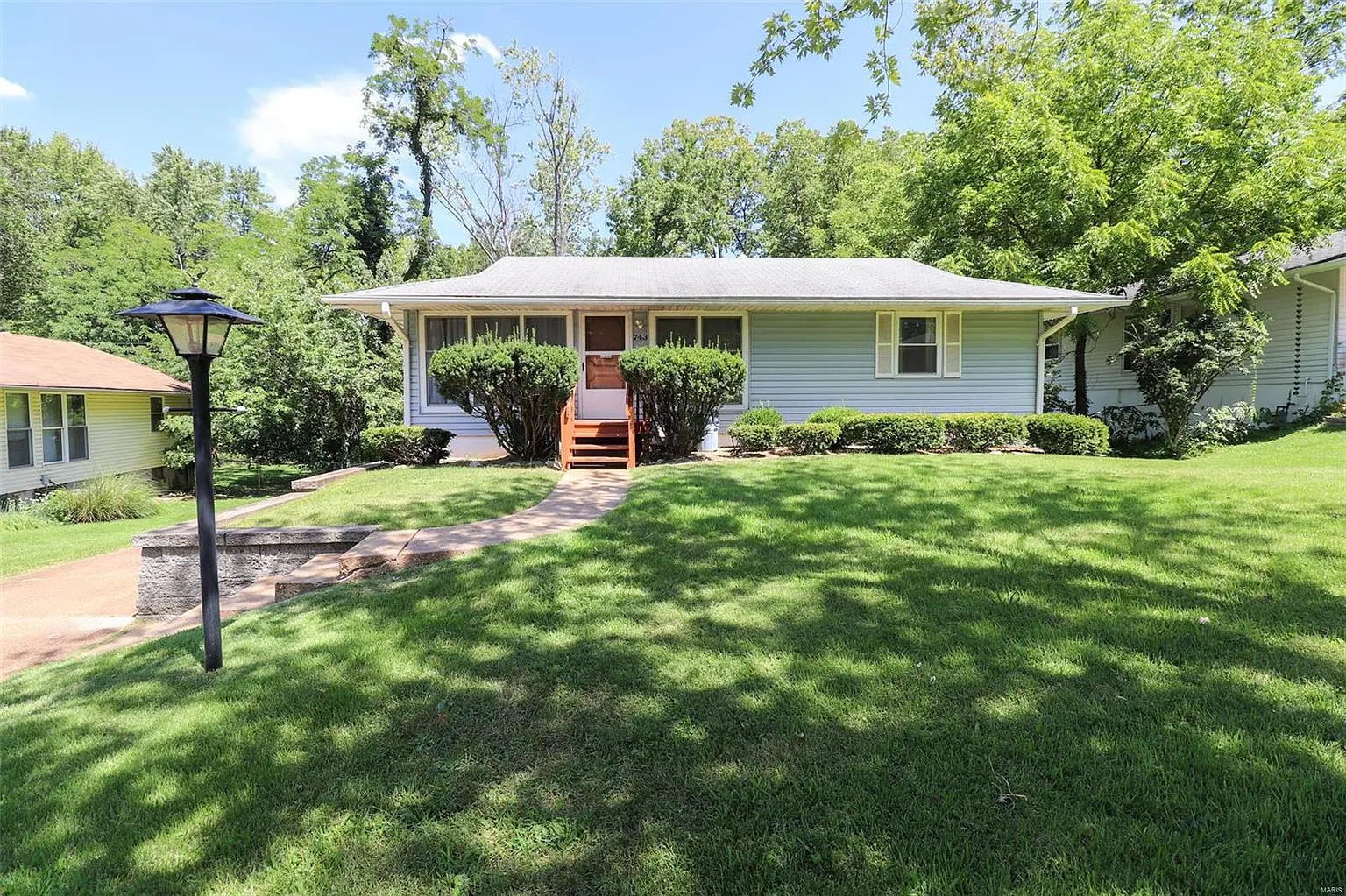 743 Samoa Dr photo 1