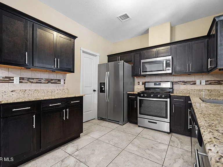 14369 Jonathan K Molina Ct — Photo 18