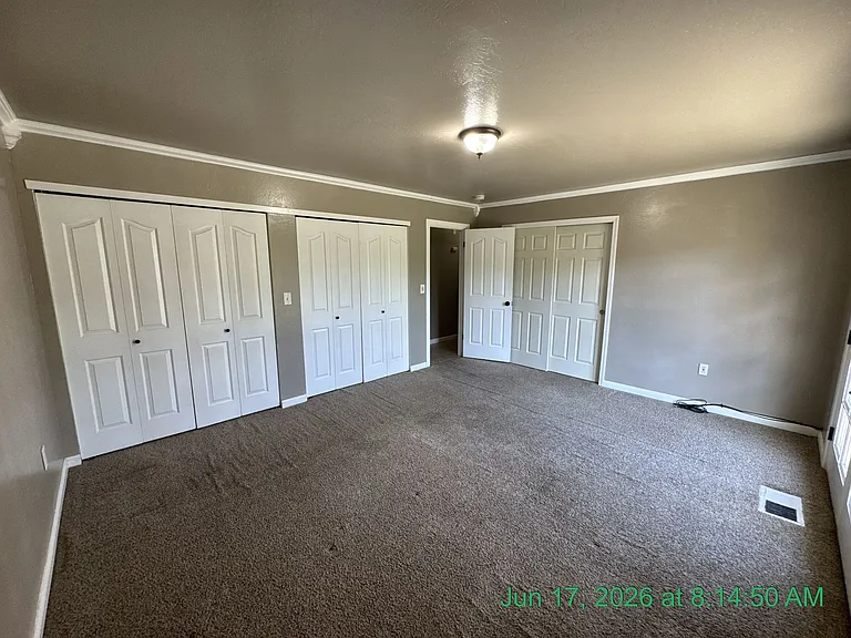 2601 S Kloth Dr — Photo 8