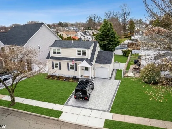 138 Merrill Rd, Clifton City, NJ 07012