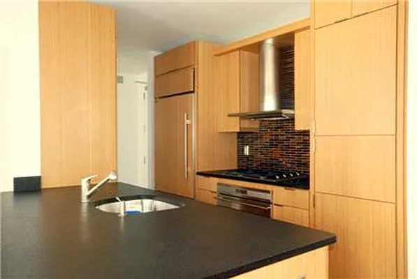 Rented by Warburg | media 24