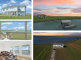 747 Waypoint Dr, Palacios, TX 77465