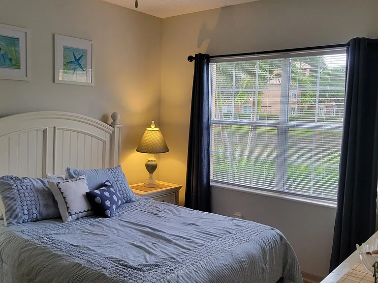 Master bedroom, queen size bed with individual coil mattress