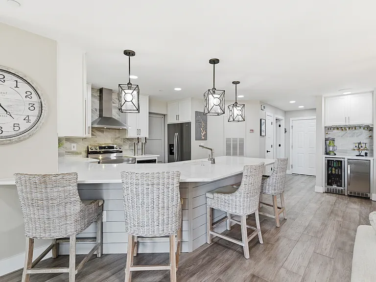 18591 Vineyard Point Ln — Photo 8