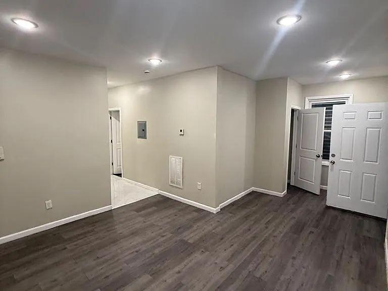 164 Seymour Ave #1 — Photo 7