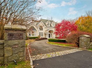160 Chestnut Hill Rd, Ridgefield, CT 06877