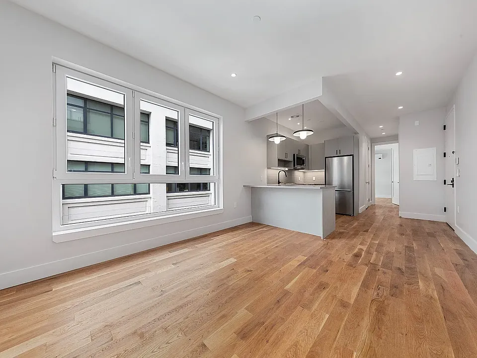 69 Hope St #5D