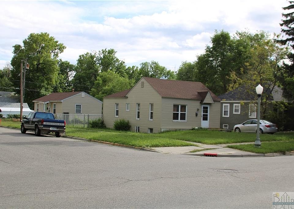 2nd image of 702 Lewis Ave