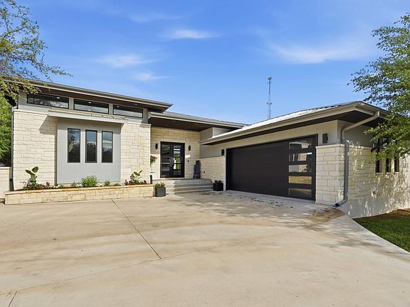 3rd image of 4608 Vista Estates Ct