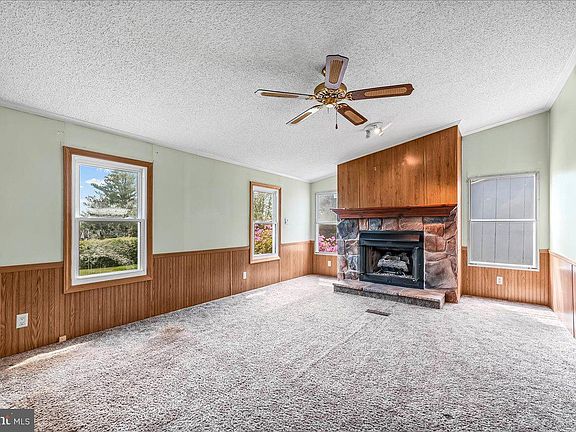 2nd image of 131 Cedarcroft Rd