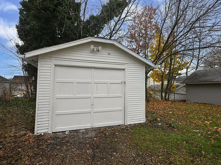 848 Fess Ave — Photo 15