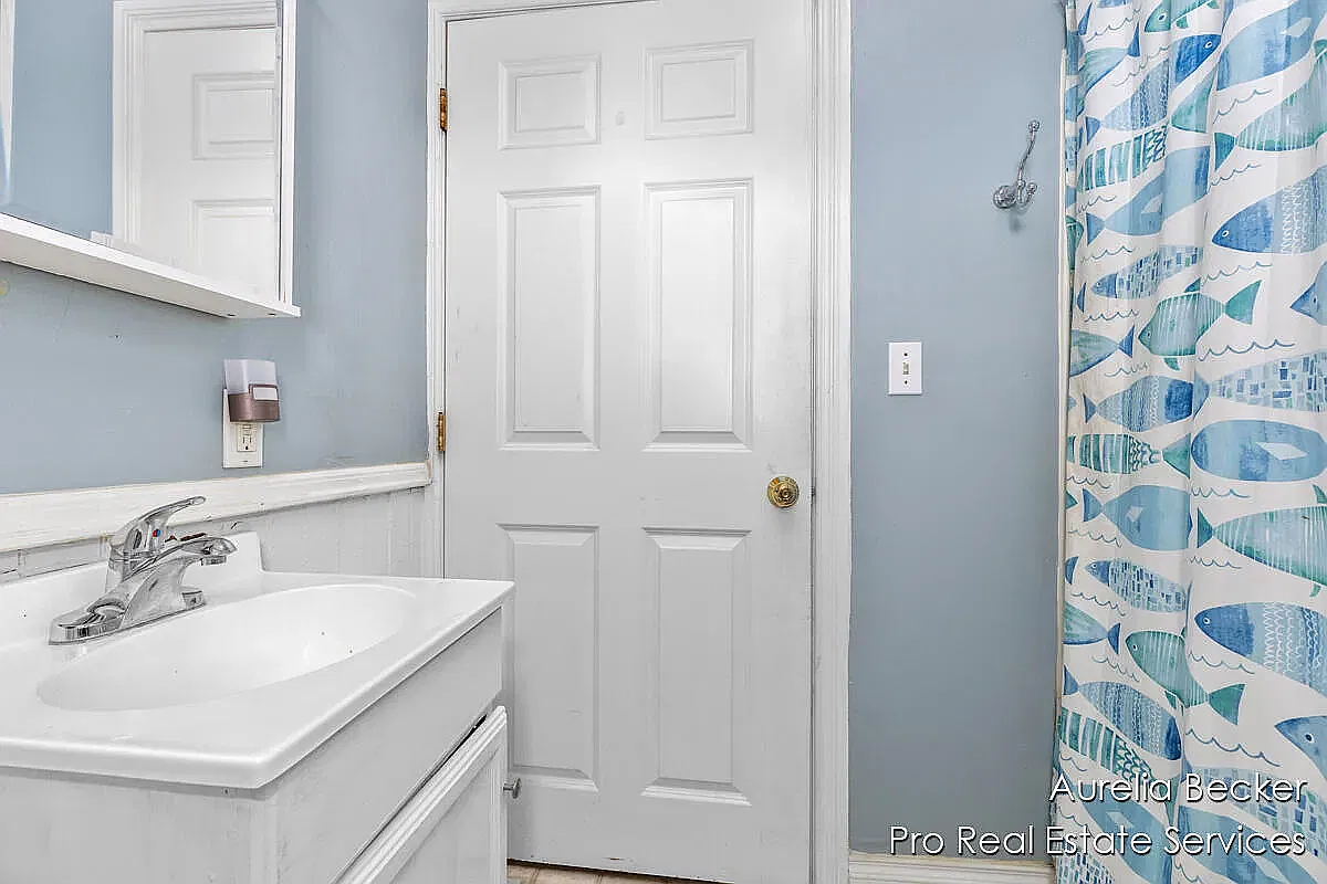 3 bed, 1007 sqft, $1,500 — Photo 3