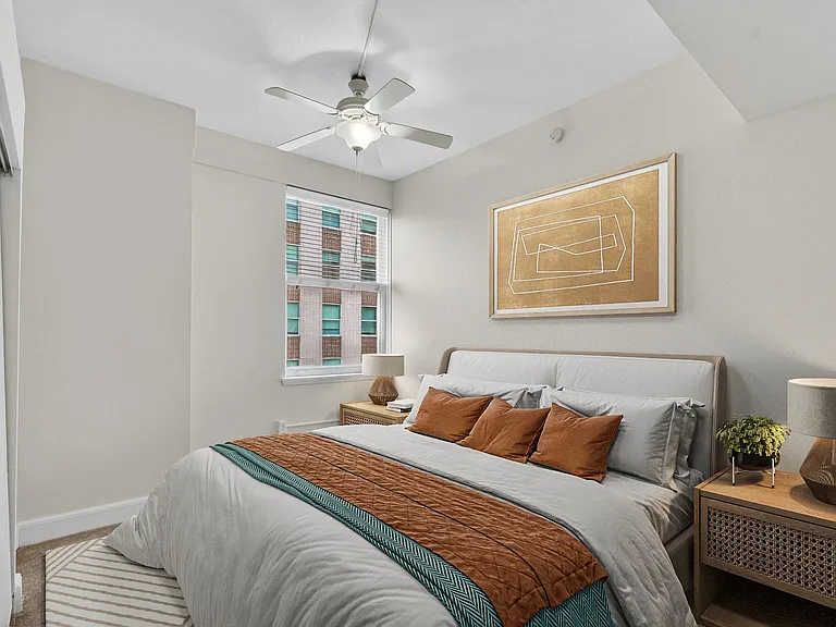 Gravier Place Apartments — Photo 2