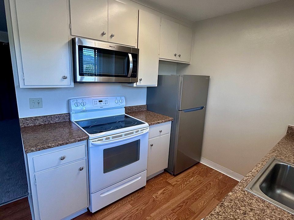 1st image of 116 Santa Clara Ave #4