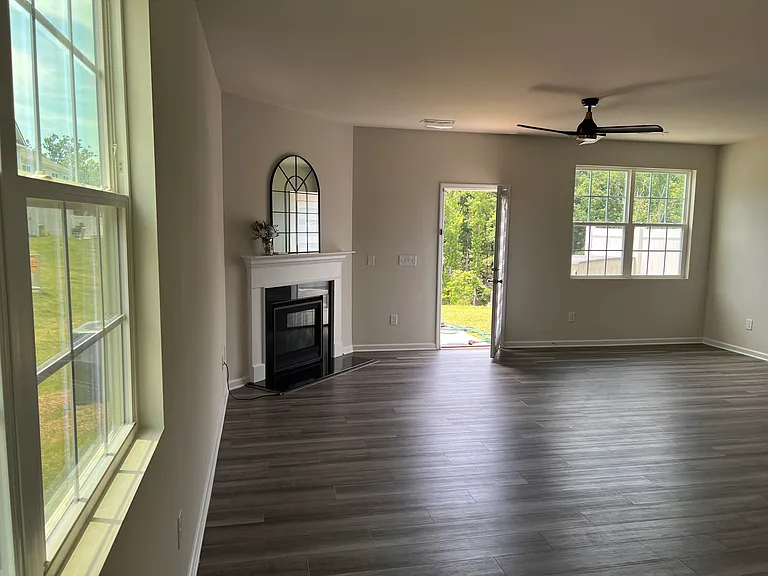 7026 Everly Commons Ln — Photo 3