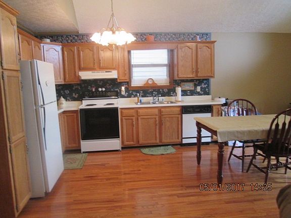 5th image of 760 Jackie Dukes Dr
